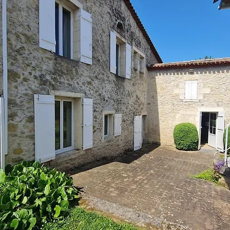 Proche Saint Emilion Maison Avec Piscine Dom wakacyjny Rauzan