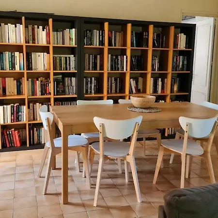 Proche Saint Emilion Maison Avec Piscine Dom wakacyjny Rauzan